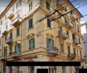Foto Appartamento in Via dei Mille 45, La Spezia Centro Storico di 164 m²