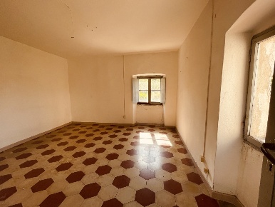 Foto Villa bifamiliare a Sarzana di 100 m² con 4 locali in vendita