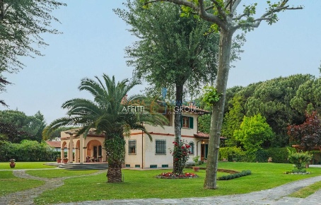 Foto Villa unifamiliare in Via Ontani di Levante 1, Massa Ronchi - Poveromo