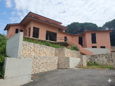 Foto Villa unifamiliare a Livorno Montenero Basso - Montenero Alto