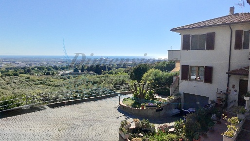 Foto Appartamento in Via della Villa, Rosignano Marittimo di 75 m²