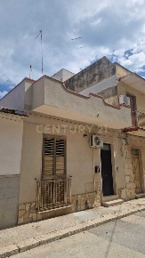 Foto Villa singola in Via L. Bissolati, Pachino Centro di 130 m² in vendita