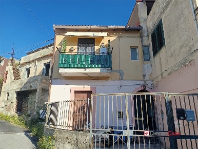 Foto Case semi ndipendenti in Via fornace, Messina di 90 m² con 3 locali