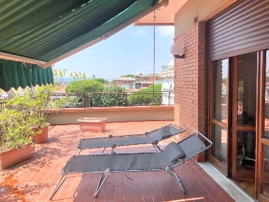 Foto Attico a Massa Ronchi - Poveromo di 120 m² con 4 locali in vendita