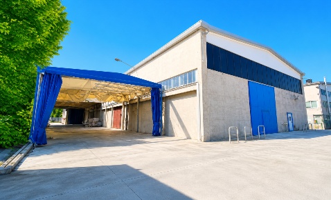 Foto Capannone industriale a Vignate Centro di 2280 m² con 1 locali