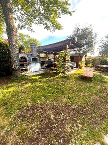 Foto Casa indipendente a Vinci di 75 m² con 3 locali in vendita