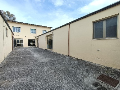 Foto Casa indipendente a Pisa Gagno - Passi di 615 m² con 12 locali