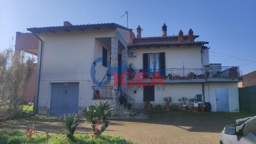 Foto Casa indipendente a Torrita di Siena di 170 m² con 5 locali in vendita