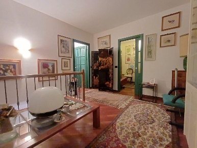 Foto Appartamento a Siena Scacciapensieri di 180 m² con 8 locali in vendita