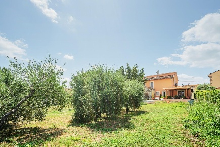 Foto Casa indipendente a Crespina Lorenzana Ceppaiano di 300 m² in vendita