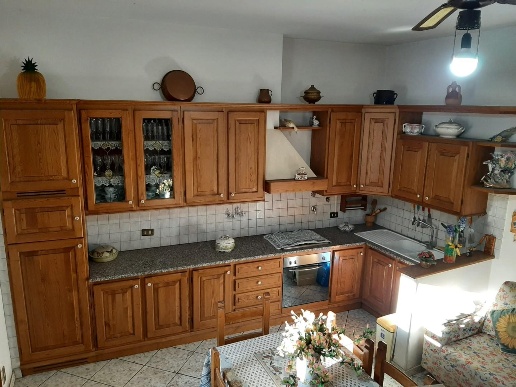 casa indipendente in vendita ad Empoli in zona Avane