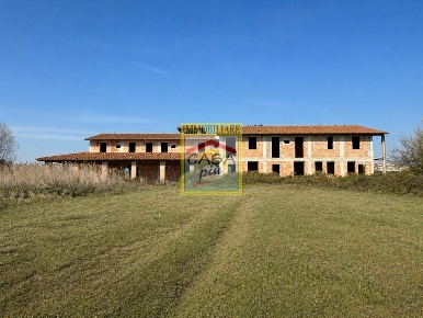 Foto Terreno residenziale a Santa Maria a Monte di 30000 m² in vendita