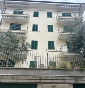 Foto Appartamento in Via Lamarmora 50, Sanremo San Martino - Villetta