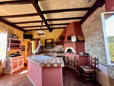 Foto Case semi ndipendenti a Podenzana di 120 m² con 6 locali in vendita