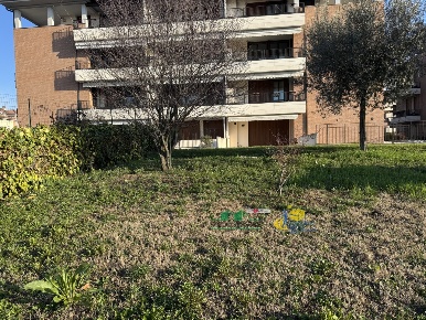 Foto Appartamento in Via Buozzi, Parma San Pancrazio di 97 m² con 3 locali