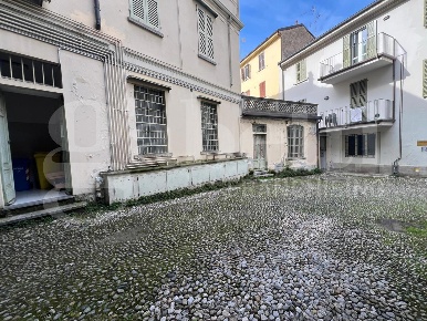 Foto Ufficio in Via Camillo Benso Conte di Cavour 17, Lecco Centro