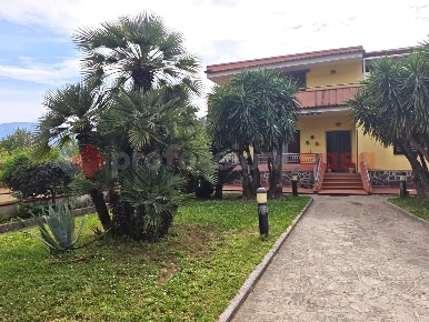 Foto Villa bifamiliare in Via Valesana snc, Castel San Giorgio Centro