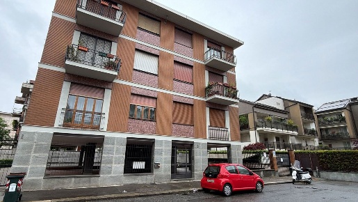 Foto Box in Via Oleggio 9, Torino Parella di 18 m² con 1 locali in vendita