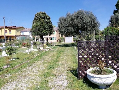 Foto Casa indipendente in Via COSTA DI ROVIGO - Via Verdi 457, Rovigo