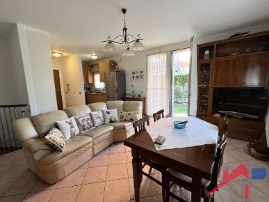 Foto Appartamento a Cisano Bergamasco di 107 m² con 3 locali in vendita