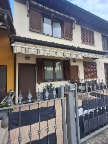 Foto Casa indipendente a Truccazzano di 98 m² con 3 locali in vendita