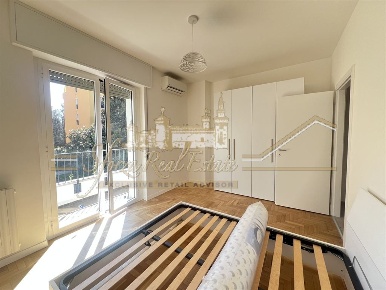 Foto Appartamento in Via Andrea Maffei, Milano Montenero di 64 m²