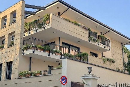 Foto Appartamento in Cantù, Monza San Biagio di 170 m² con 4 locali