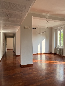 Foto Ufficio in Via Fra Galgario, Milano Gambara di 150 m² con 5 locali