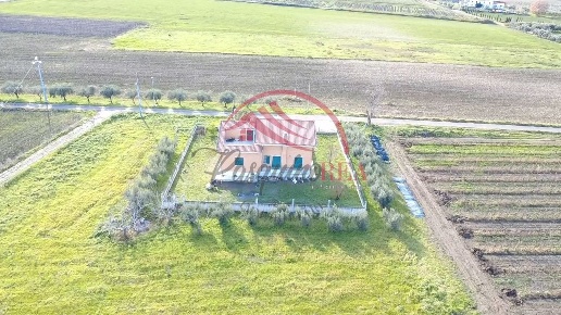 casa indipendente in vendita a Campomarino