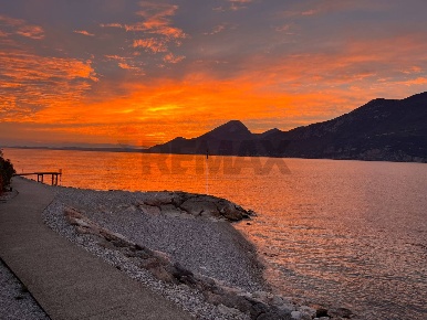 Foto Villa unifamiliare a Brenzone sul Garda Magugnano di 120 m² in vendita