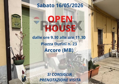 Foto Appartamento in Piazza Durini 23, Arcore Centro di 47 m² con 2 locali