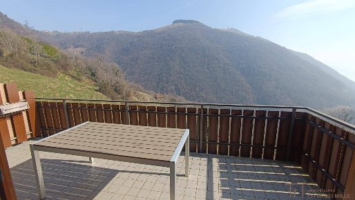 Foto Appartamento in Via Amora Bassa, Aviatico Amora di 80 m² con 3 locali