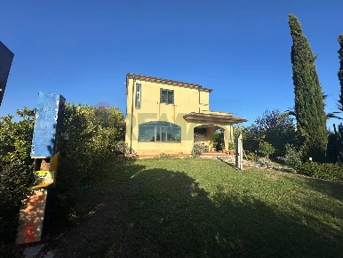 Foto Casa indipendente in C/da Roseto snc, Benevento San Vitale di 340 m²