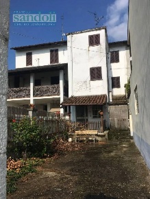 Foto Casa indipendente in Via XXV Aprile, Caresana di 110 m² con 4 locali
