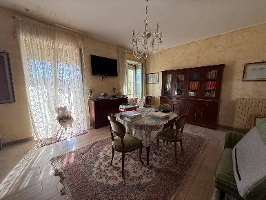 Foto Appartamento in Via Montessori 8, Caserta Via Mondo di 130 m²