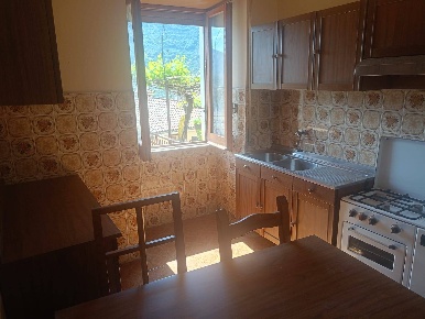 Foto Appartamento in via madonna, Vallecorsa di 100 m² con 4 locali
