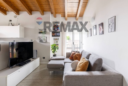 Foto Appartamento in Via Garibaldi 49, Besana in Brianza Centro di 60 m²