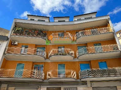 Foto Appartamento in via Garibaldi, Campobasso Semicentro di 120 m²