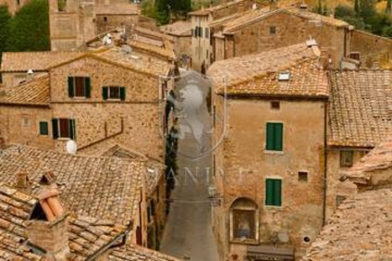 Foto Appartamento in Via umberto 1 3, Montalcino Montisi di 140 m²