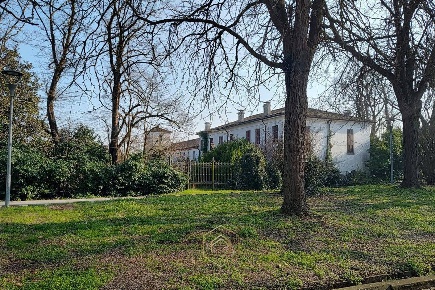 Foto Casa indipendente in Via Provinciale Copparo Migliarino, Tresignana