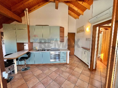 Foto Attico a Luino Centro di 85 m² con 2 locali in vendita