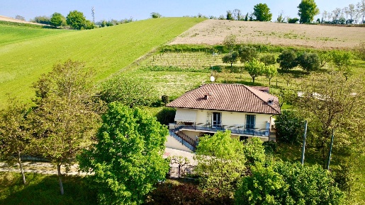 Foto Villa unifamiliare a Alessandria Valle San Bartolomeo di 180 m²