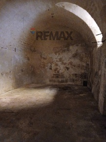 Foto Locale commerciale in Vico Chiasso Pinto 29, Ragusa Ibla di 72 m²