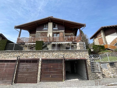 Foto Appartamento in Via Al Parco, Aviatico Ama di 75 m² con 3 locali