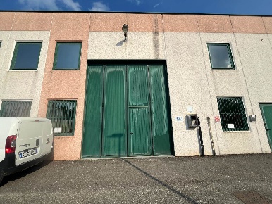 Foto Capannone industriale a Modena Sacca - Stazione di 350 m² con 1 locali
