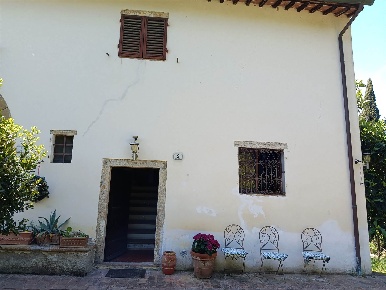 Foto Appartamento a Poggibonsi di 100 m² con 5 locali in affitto