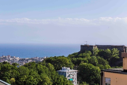 Foto Appartamento in Via Malfante, Genova in vendita