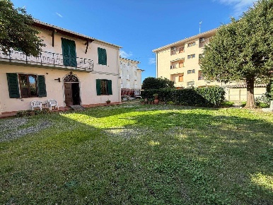 Foto Appartamento a Rosignano Marittimo Castiglioncello di 120 m²