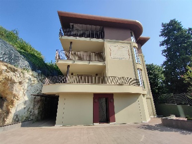 Foto Appartamento in VIA CAROTO 13, Verona Borgo Venezia di 79 m²