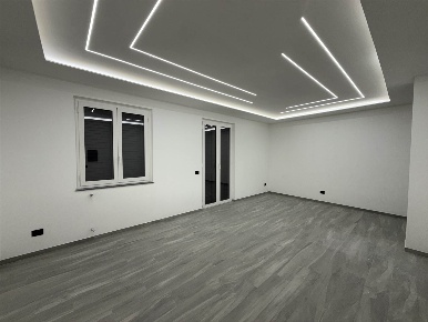 Foto Appartamento in Via Salvatore Quasimodo 31, Belpasso Centro di 130 m²